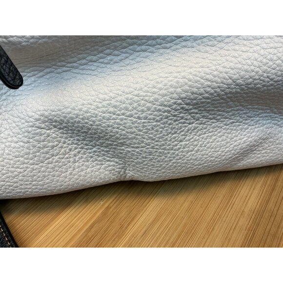 Coach Pennie Shoulder Bag Crossbody Off White Tan Black Soft Leather Det. Strap - Picture 5 of 10